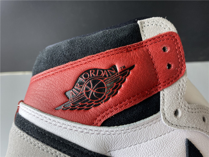 Air Jordan 1 High OG “Light Smoke Grey” 555088-126