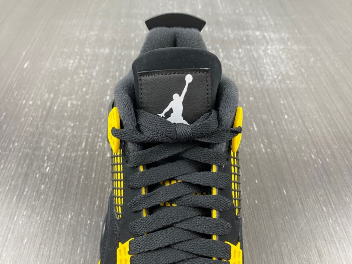 Air Jordan 4 Retro "Thunder’ 2023 308497-017