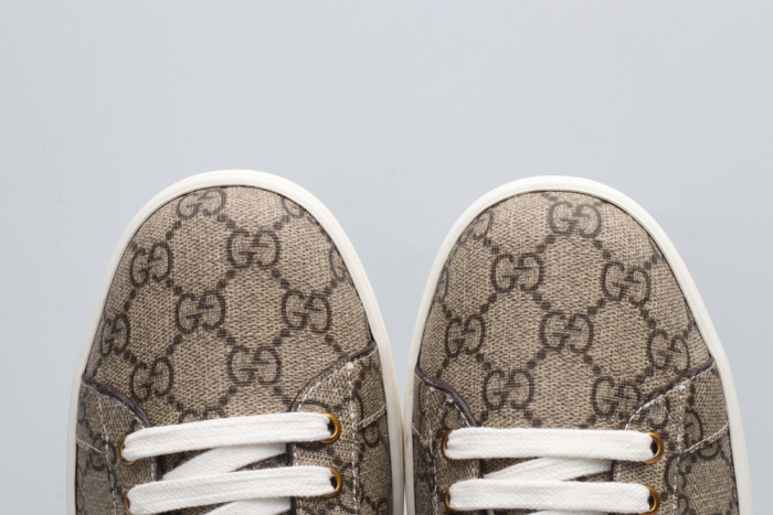 G*u*i low-top sneaker