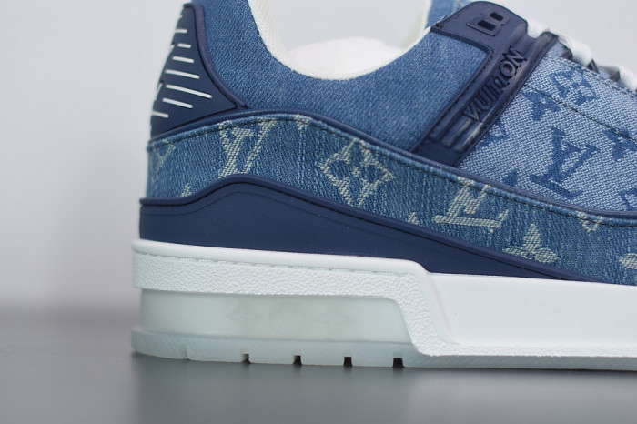 B00B7 Loui Vuitto FRONTROW SNEAKER LOW