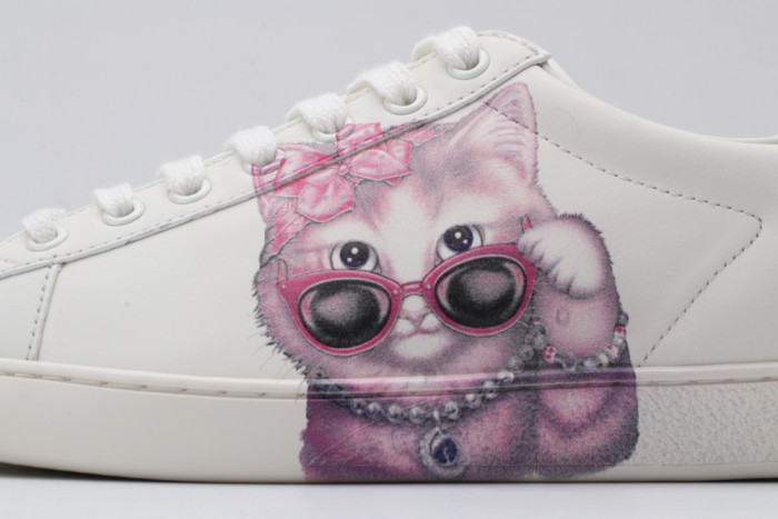 G*u*i low-top sneaker
