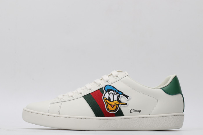 G*u*i low-top sneaker