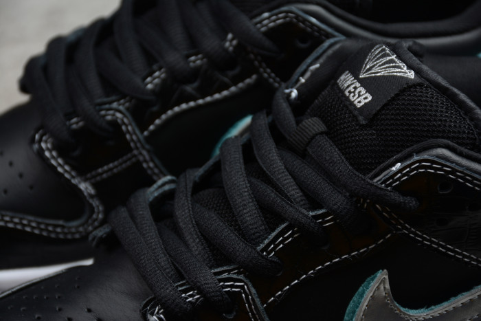 nike sb dunk low Di*m*nd supply co black Di*m*nd bv1310-001